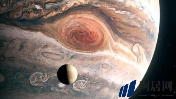 美国国家航空航天局的一艘宇宙飞船有史以来最接近木星的卫星木卫一，发布了太阳系“火山最多的世界”的新图像