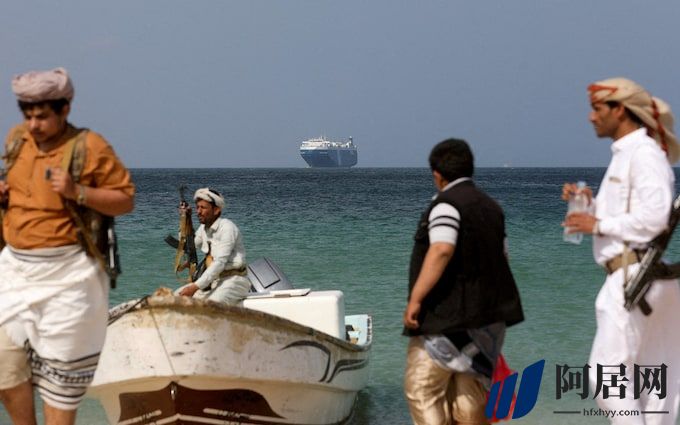 随着紧张局势升级，伊朗威胁关闭直布罗陀海峡